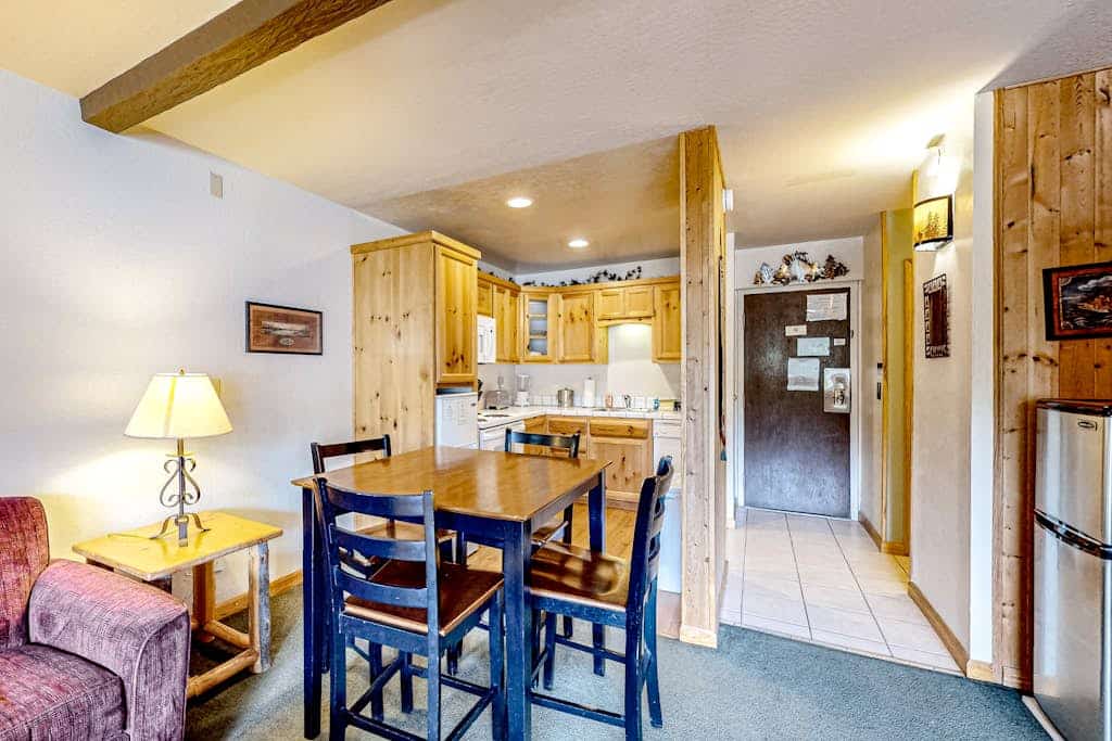 Lakeland Village 210