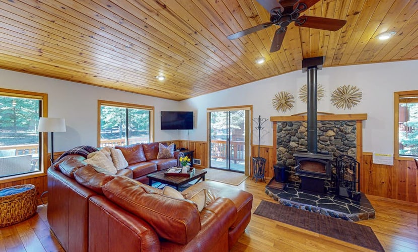 Hansel Hideaway