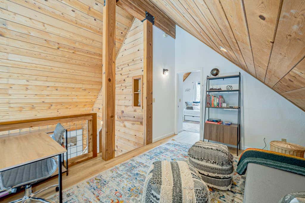 Cozy-Chic Mountain Getaway in the Heart of Truckee