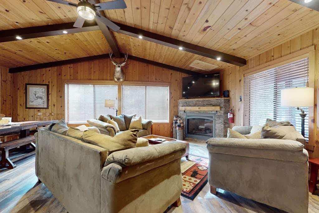 Cozy Tahoe Donner Retreat