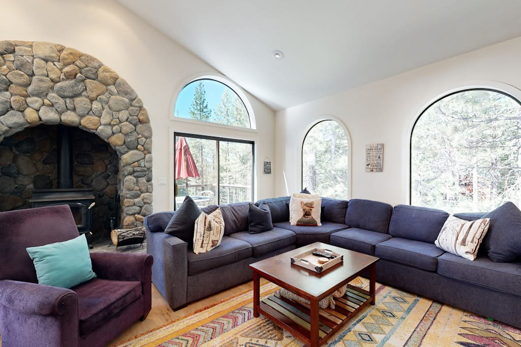 Expansive, Remodeled Home at Tahoe Donner - Swim, Ski & Ride