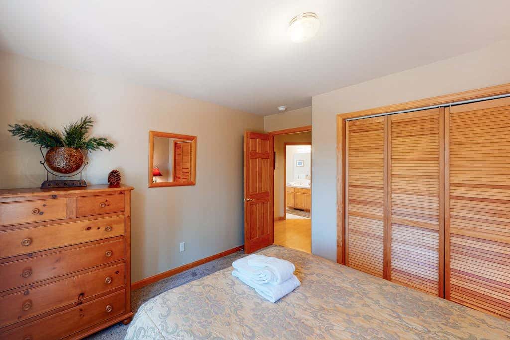 Escape to Mountain Comfort in the Heart of Truckee, CA