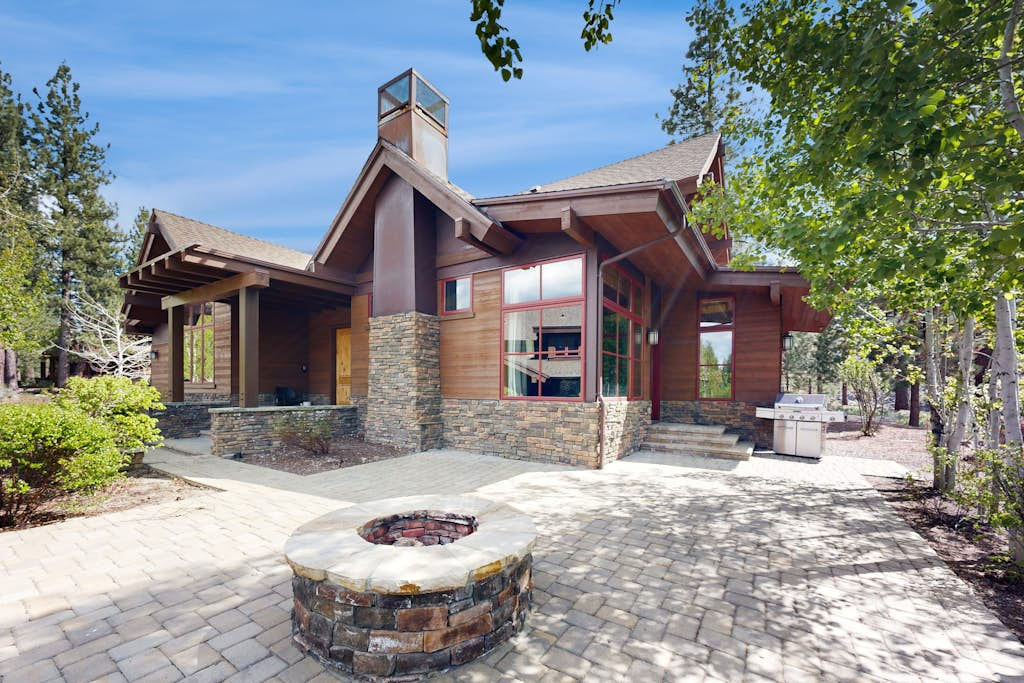 Luxe 3BR Mountain Escape in Schaffer's Mill - Premier Tahoe Retreat