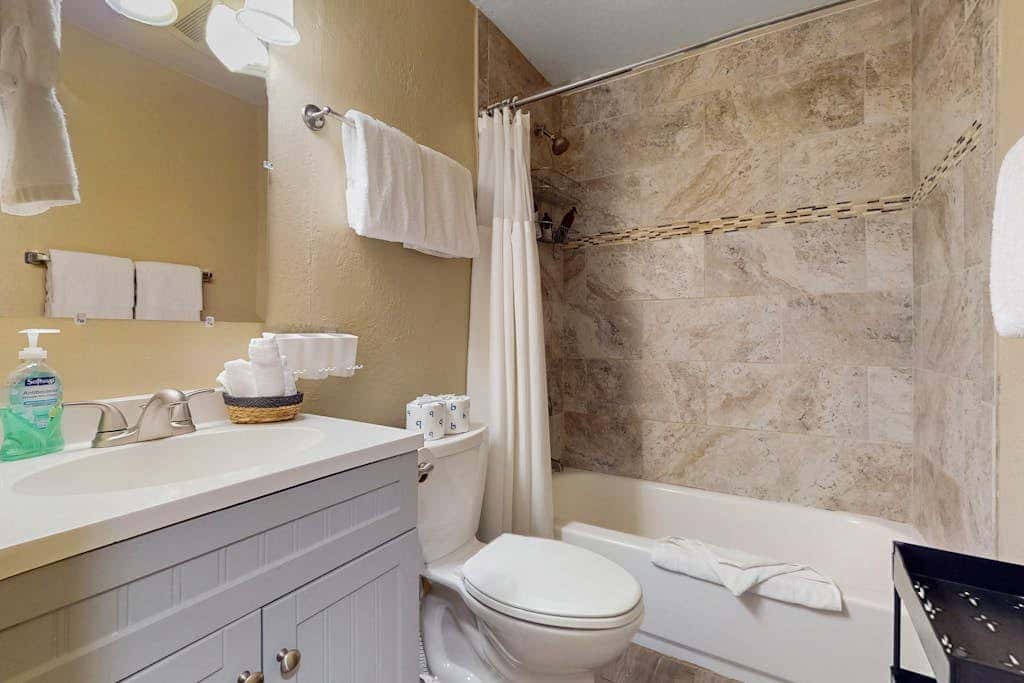 Dog-friendly, ski-in/ski-out Condo with deck