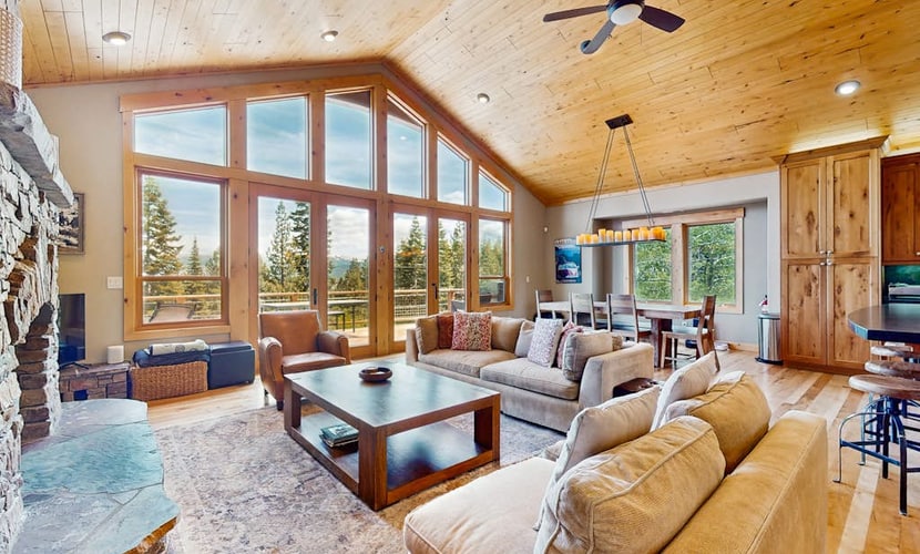 Extraordinary Tahoe-Donner Modern Mountain Home