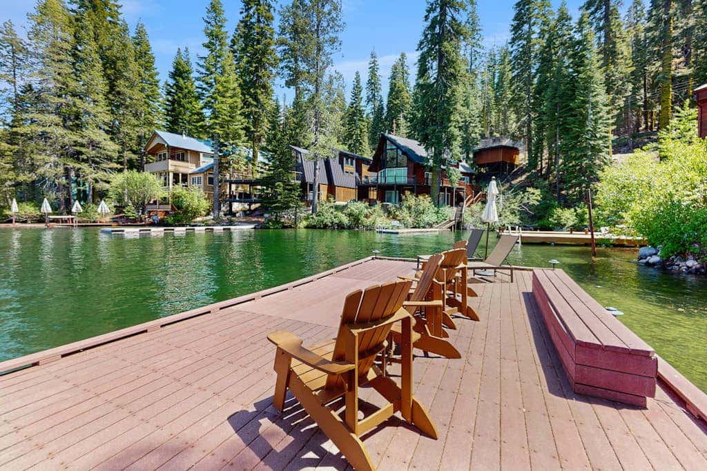 Terrific lakefront gem with private hot tub, dock & beach - near skiing & town