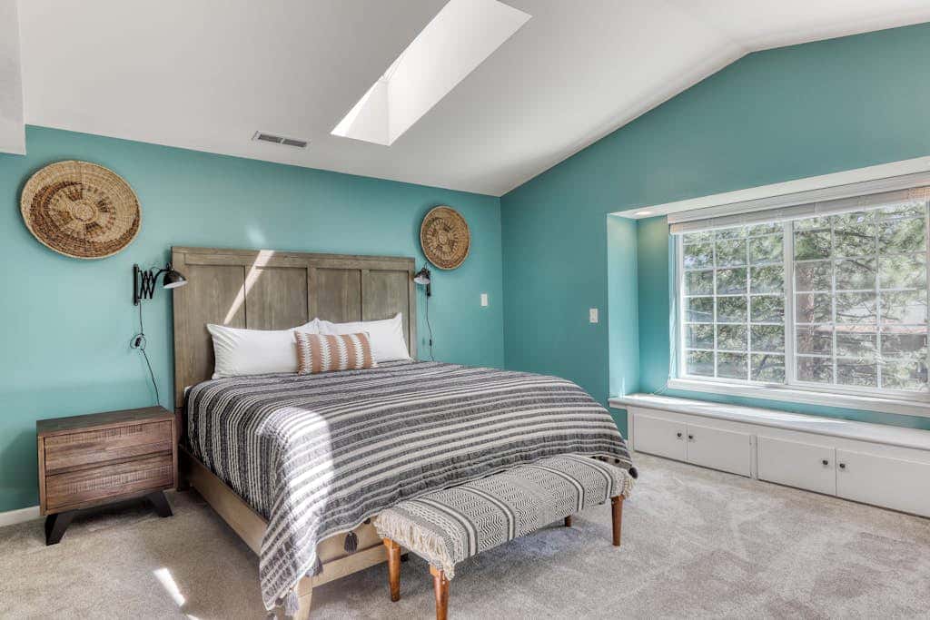 Dog-friendly home with pool table, fireplaces, & private hot tub, sleeps 10
