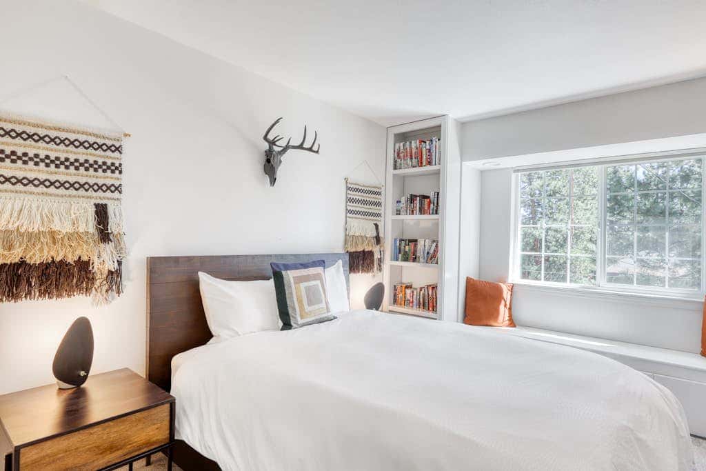 Dog-friendly home with pool table, fireplaces, & private hot tub, sleeps 10