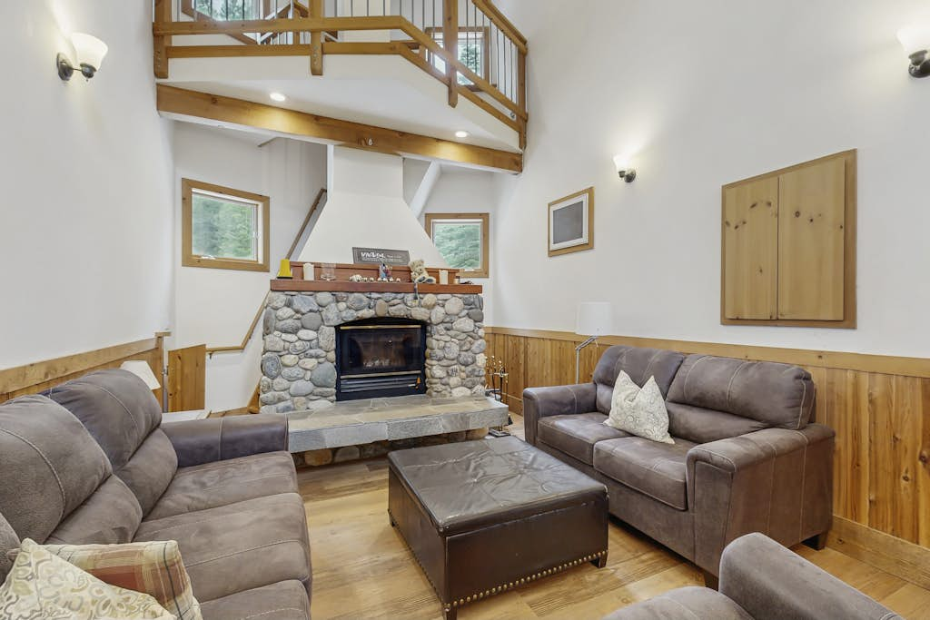 Forest-view home with deck, grill, 2 living areas, fireplace, washer&dryer