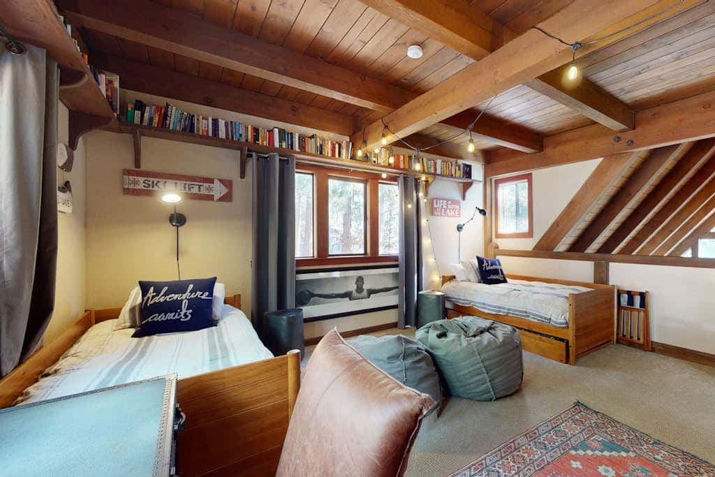 Beautiful home near the lake & slopes with private hot tub, pool table, & WiFi