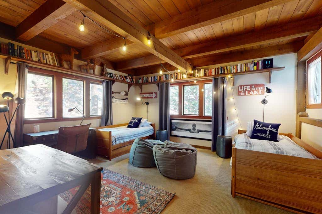 Beautiful home near the lake & slopes with private hot tub, pool table, & WiFi