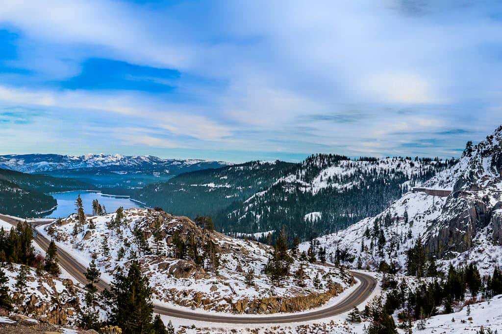 Superb lakefront home with mountain & lake views, fireplace, tennis & washer&dryer