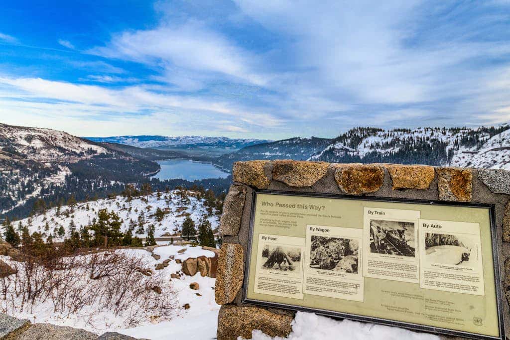 Superb lakefront home with mountain & lake views, fireplace, tennis & washer&dryer