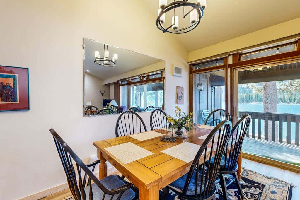 Second-floor lakefront condo with scenic views & easy access to town & slopes
