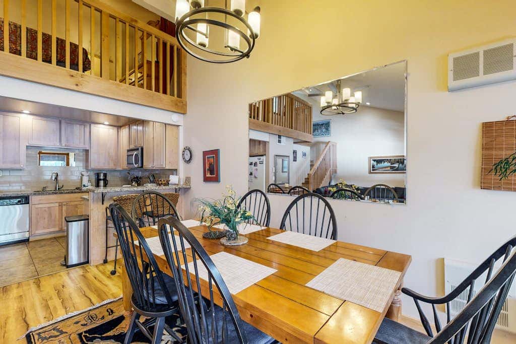 Second-floor lakefront condo with scenic views & easy access to town & slopes