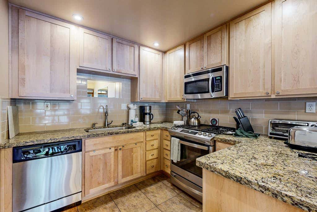 Second-floor lakefront condo with scenic views & easy access to town & slopes