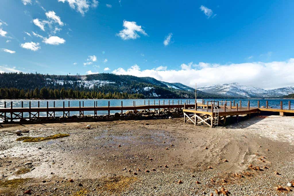 Second-floor lakefront condo with scenic views & easy access to town & slopes