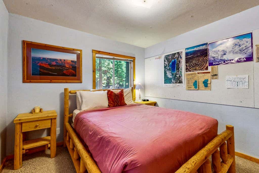Dog-friendly cabin with pool & hot tub - near hiking & skiing