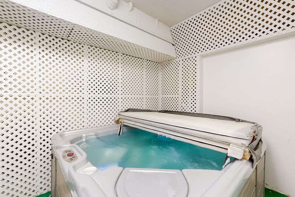 Lake Village Townhouse B