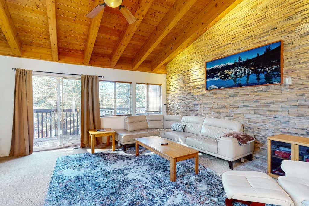 Townhome with pool, sauna, tennis, private hot tub, & foosball, sleeps 8