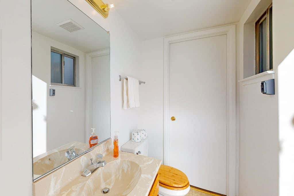 Townhome with pool, sauna, tennis, private hot tub, & foosball, sleeps 8