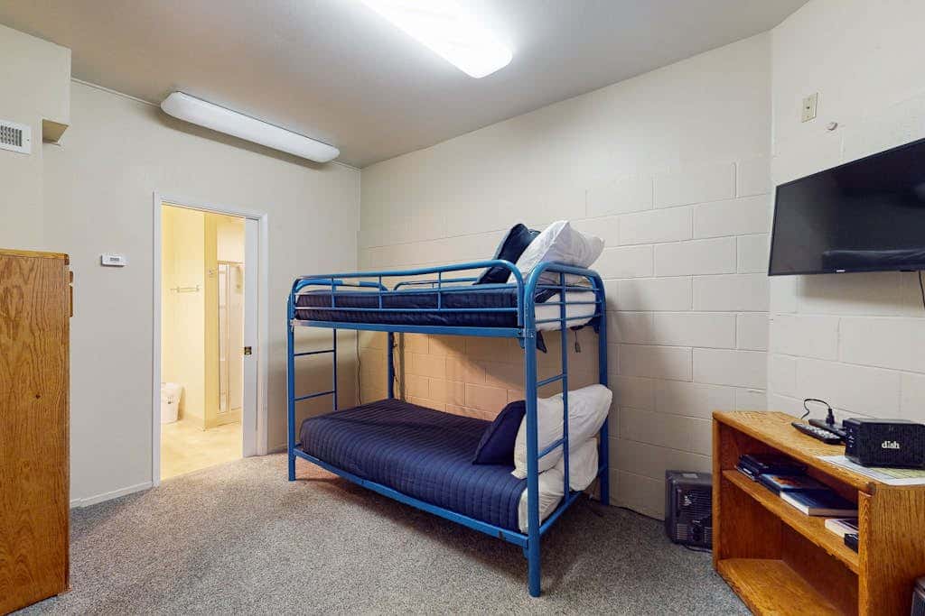 Townhome with pool, sauna, tennis, private hot tub, & foosball, sleeps 8