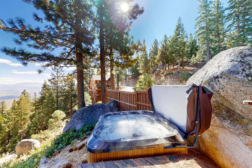 Dog-friendly mountain retreat with private hot tub, fireplace & views, sleeps 8