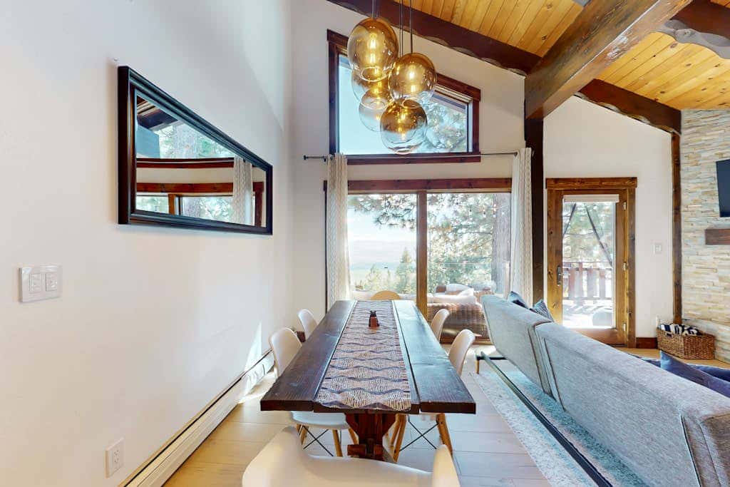 Dog-friendly mountain retreat with private hot tub, fireplace & views, sleeps 8