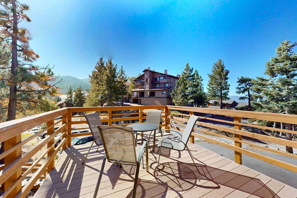 Dog-friendly nature escape with generous balcony, fireplace, & views, sleeps 6