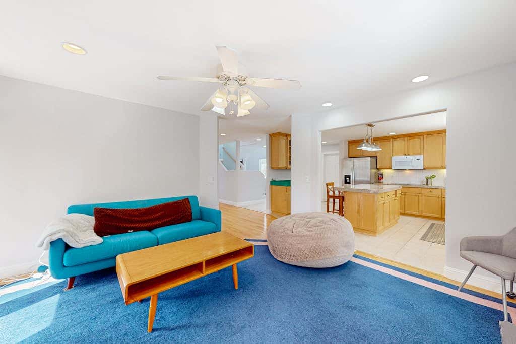 Large home among the treetops near Heavenly with hot tub & great deck