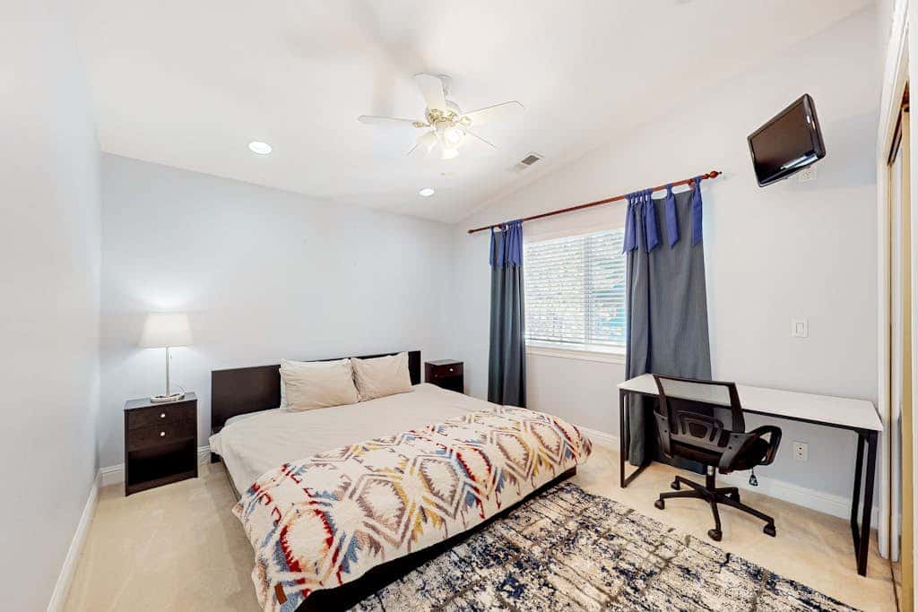 Large home among the treetops near Heavenly with hot tub & great deck