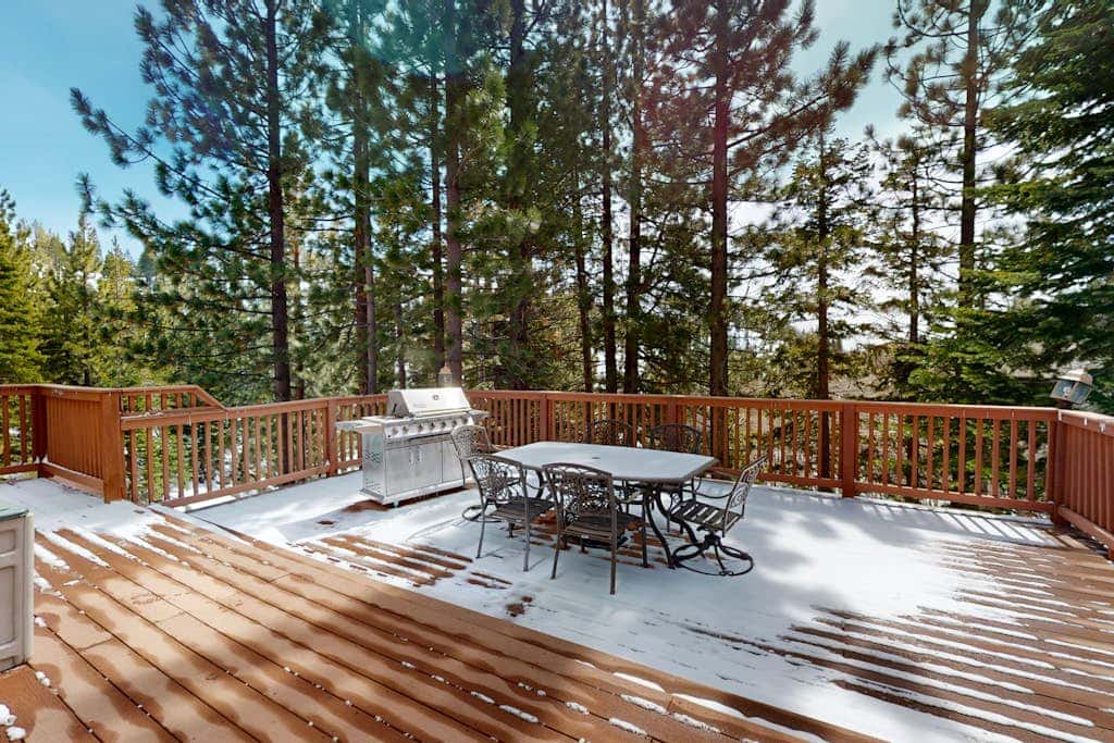 Large home among the treetops near Heavenly with hot tub & great deck