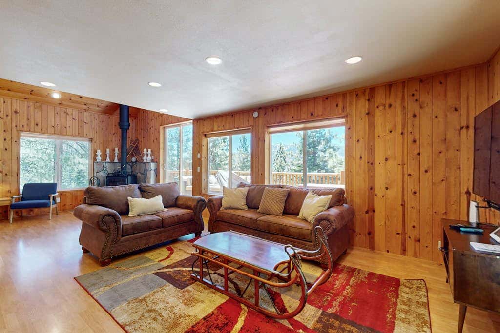 Stateline Chalet -  5BR, Panoramic Mountain Views, Dipping Pool & Dry Sauna