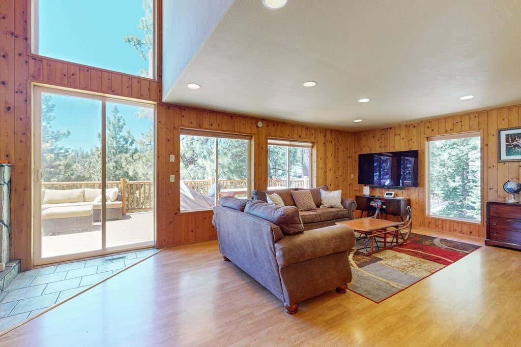 Stateline Chalet -  5BR, Panoramic Mountain Views, Dipping Pool & Dry Sauna