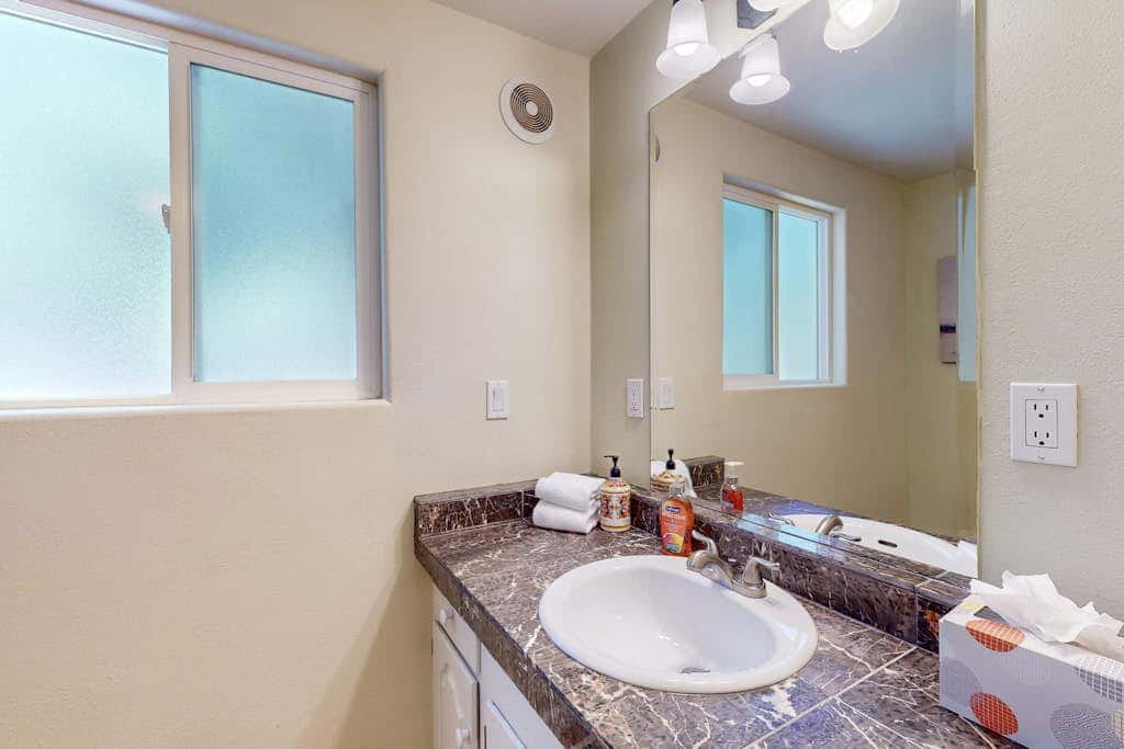 Stateline Chalet -  5BR, Panoramic Mountain Views, Dipping Pool & Dry Sauna