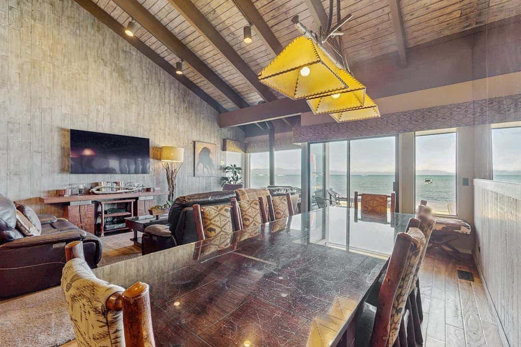 Lake Front Condo, steps from the beach with beautiful view of Lake Tahoe