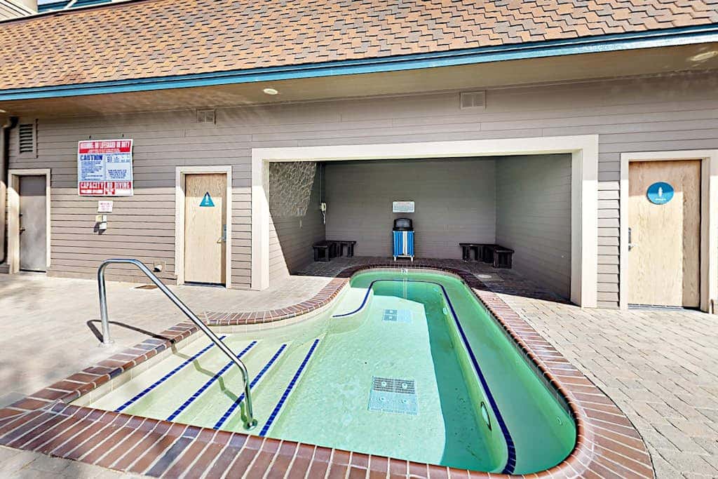 Lake Front Condo, steps from the beach with beautiful view of Lake Tahoe