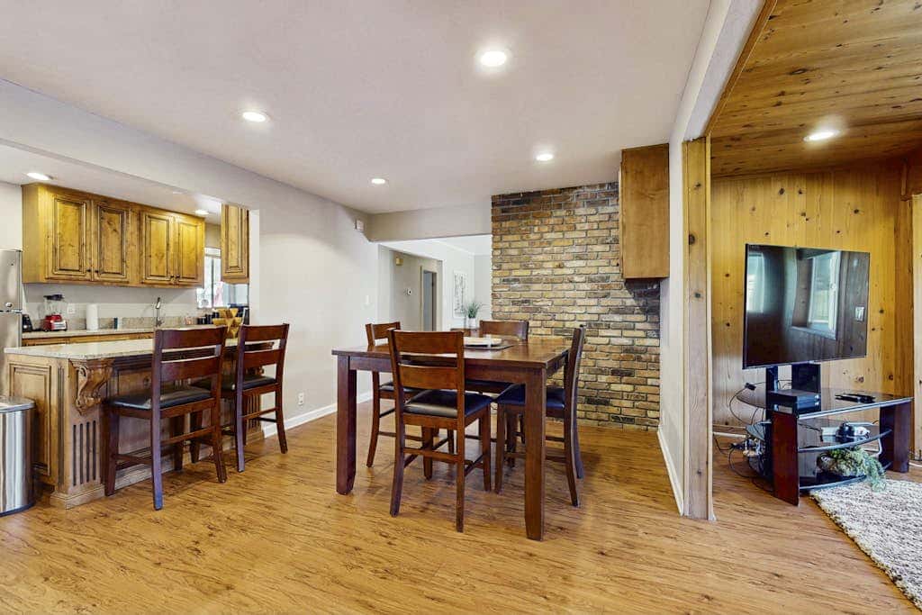 Edgewood Retreat - Hot Tub, Golf Course Views & Walk to Stateline