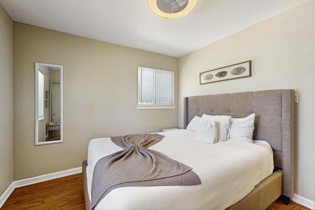Edgewood Retreat - Hot Tub, Golf Course Views & Walk to Stateline