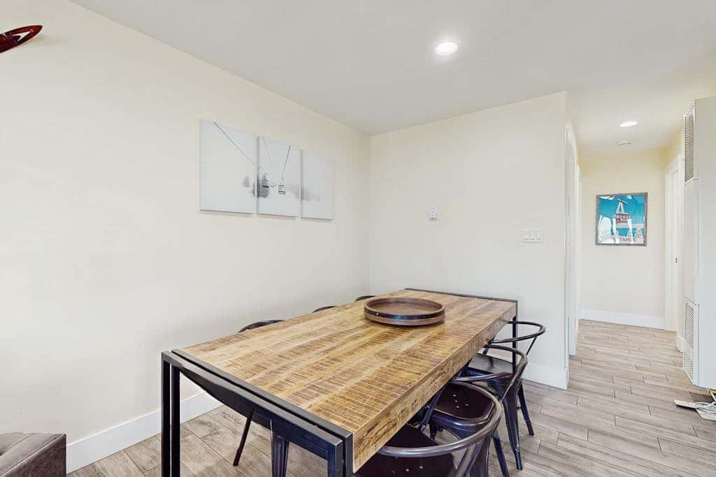 Dog-friendly mountain condo with washer&dryer