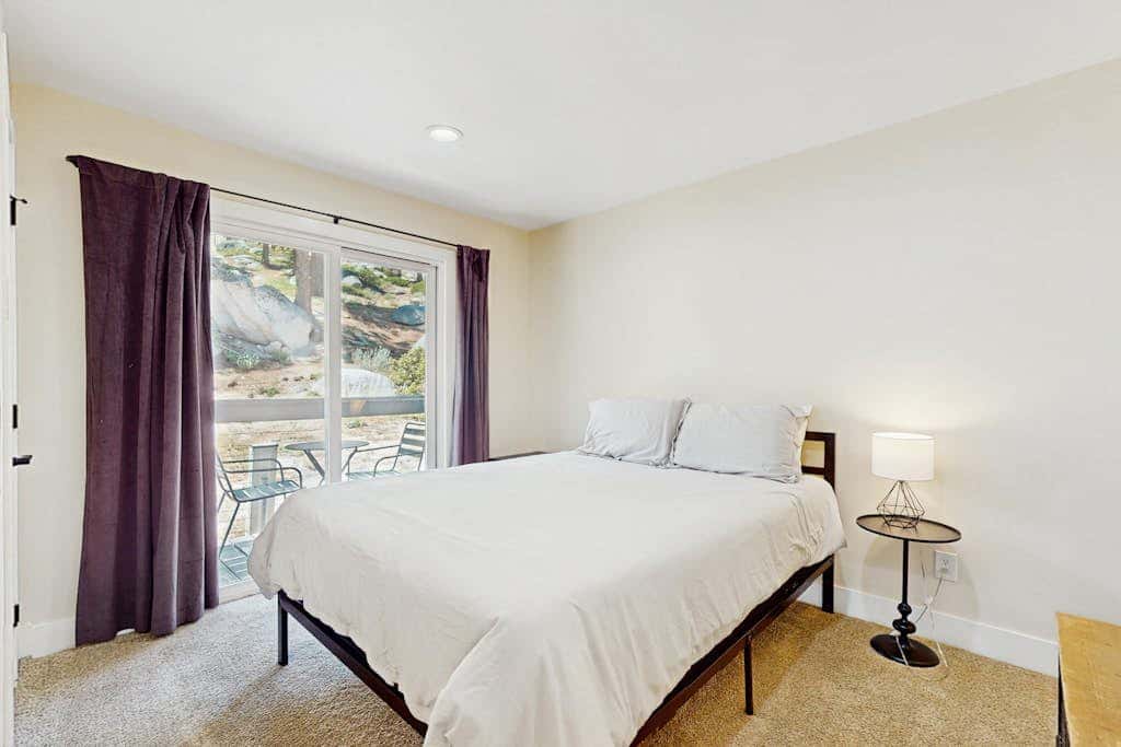 Dog-friendly mountain condo with washer&dryer