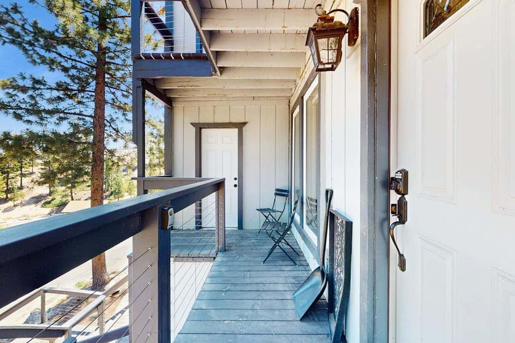 Dog-friendly mountain condo with washer&dryer