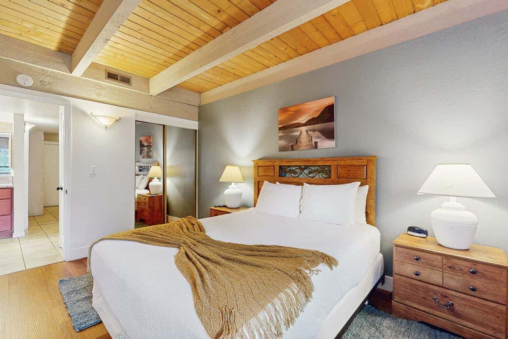 Outdoor adventure awaits at this resort retreat with a beach & a lakefront pool