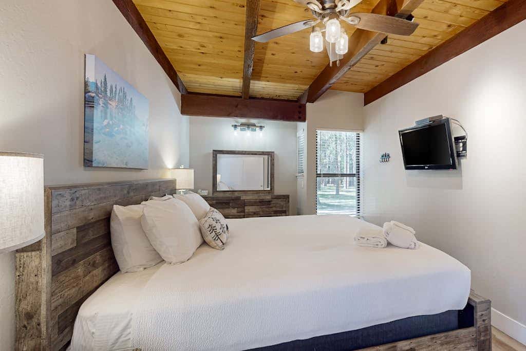 Escape to the lake for luxury amenities near Ski Run Marina & Heavenly
