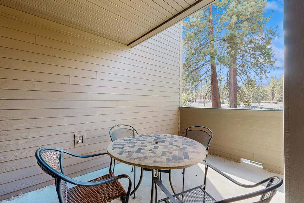 Discover the majesty and adventure of Lake Tahoe & Heavenly