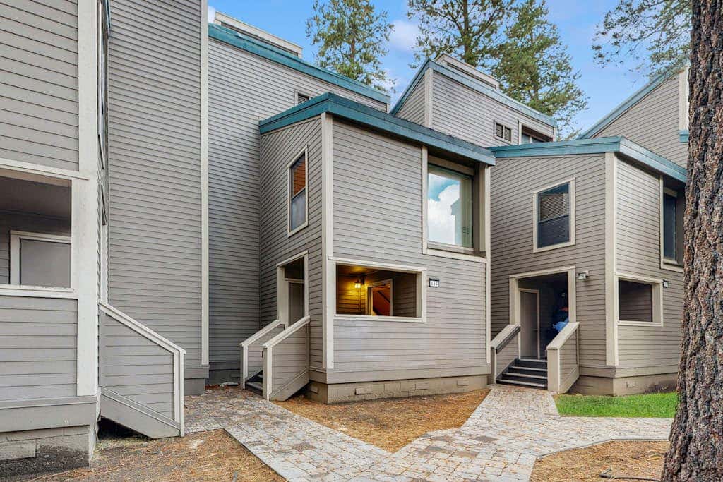 Experience Tahoe from a first-class resort with private beach access & pools