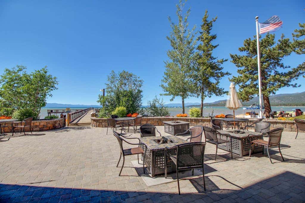 Beautiful Condo with private beach access & shared pools