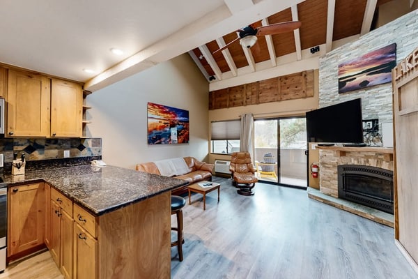 Lakeland Village 312