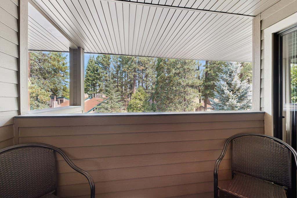 Discover the charms of Lake Tahoe & nearby Heavenly