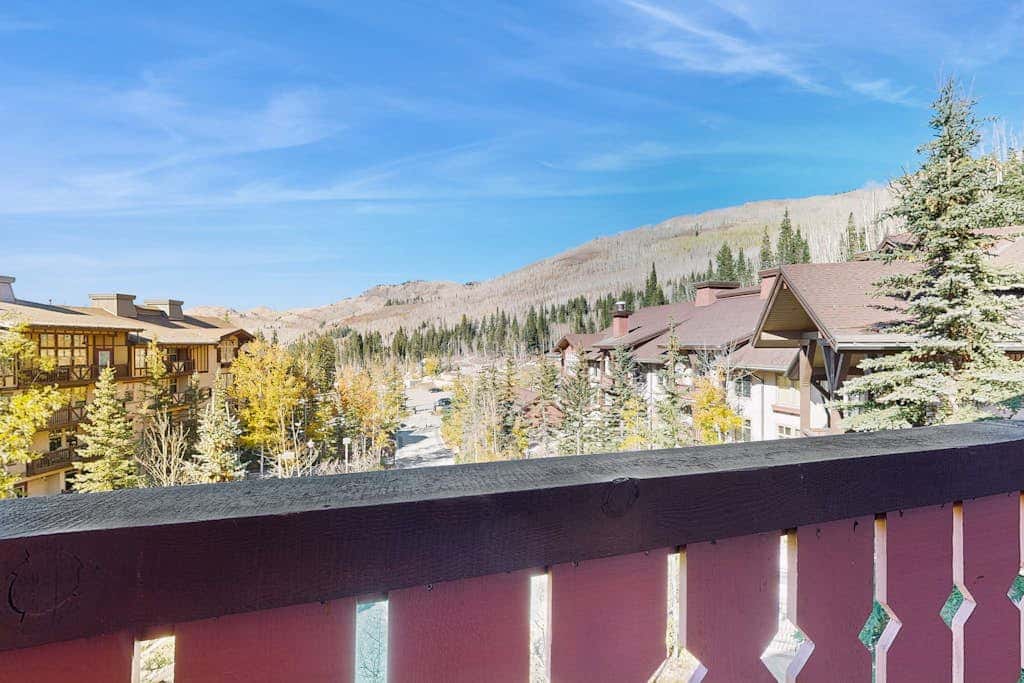 Mountainview Condo with Ski-In/Out Access, Club Solitude Access with Pool & Hot Tub